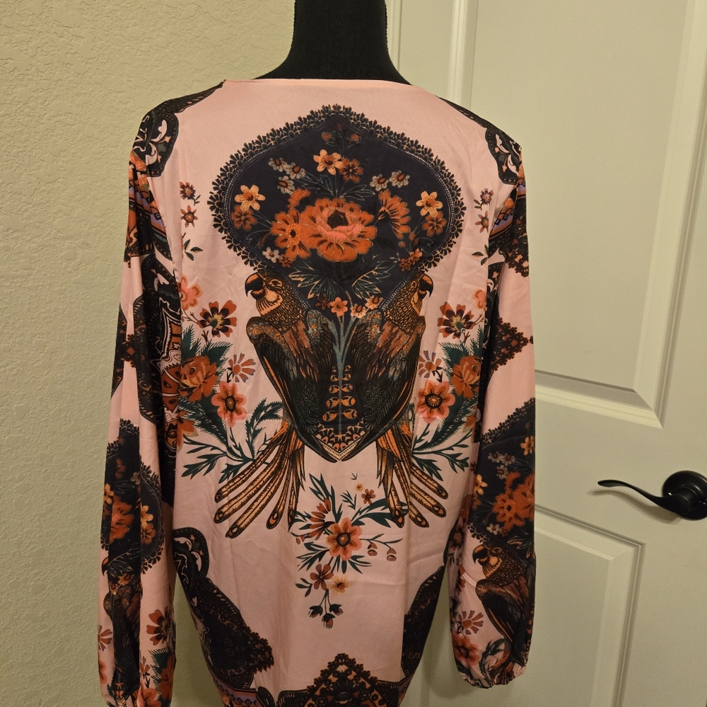 Blouse - Picture 2 of 2